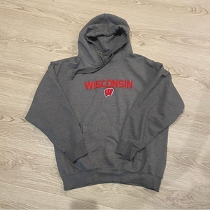Wisconsin Sweatshirt Hooded with Kangaroo Pouch Gray and Red Size large‎